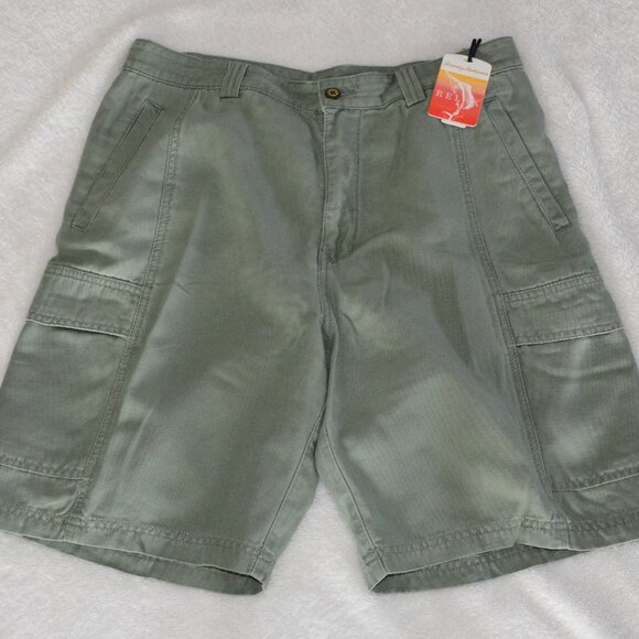 Tommy Bahama Men's Relax Cargo Shorts size 33 - Picture 3 of 6